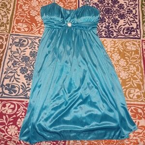 Short blue party dress
